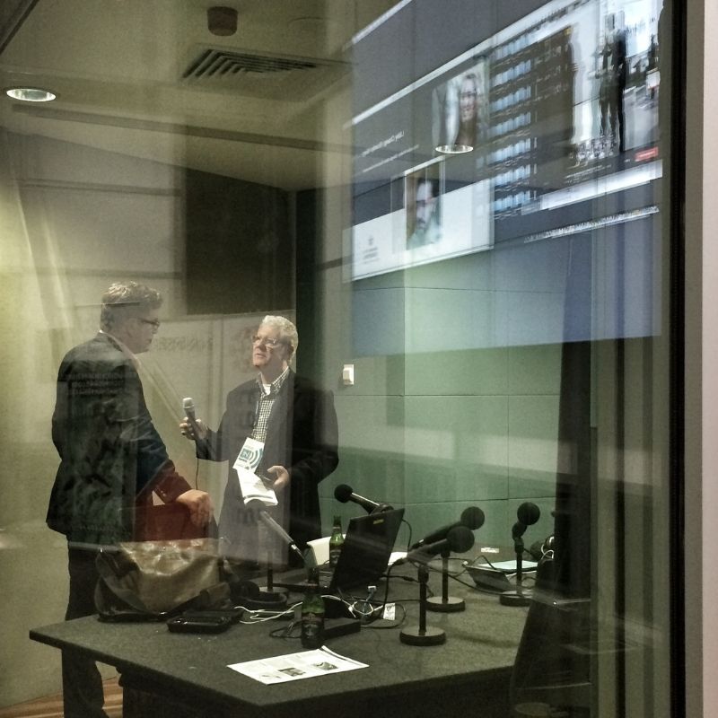 Reportage & comms
